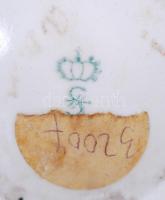 Kézzel festett, jelzett Sitzendorf figura, hibátlan / 
Hand painted Sitzendorf figure, 15cm