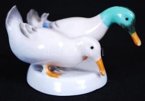 Kacsák, kézzel festett, jelzett Aquincum porcelán figura, hibátlan / 
Ducks, hand painted porcelain ...