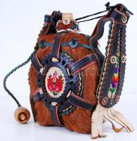Csikóbőrös kulacs / 
Folkloristic foal skin flask, 30cm