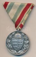 1929. Magyar Háborús Emlékérem "Pro Deo et Patria" ezüstözött Br kitüntetés mellszalagon "BRONZ" jelzéssel a peremen T:2 Hungary 1929. Commemorative Medal for World War I, silvered brass medal with "BRONZ" hallmark C:XF