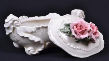 Kézzel festett rózsás jelzett ENS porcelán nagy bonbonier (apró sérülés a rózsán) /
Handpainted  ENS...