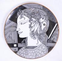 Szász Endre által tervezett Hollóházi porcelán falitányér / Faces designed by Endre Szasz Hollohaza chinaware plate 24 cm