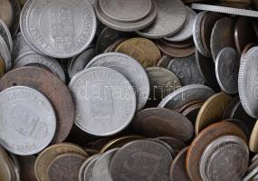 505db-os magyar és külföldi fémpénz gyűjtemény T:vegyes