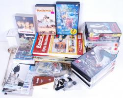 Vegyes bolhapiac tétel: 	
Kb 500 db kivágott autós fotó, 50 db különféle autós és motoros újság, kat...