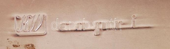 2 db régi öngyújtó, egyik jelzett: KW Capri, 4×7-7×6 cm