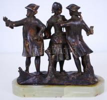 Rokokó háromszög. Festett spiáter kisplasztika márvány talapzaton / 
Painted zamak sculpture on marb...