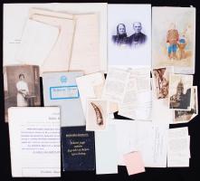 Vegyes okmány, nyomtatvány és fotó hagyaték tétel, benne Nagy James Dean fotóval