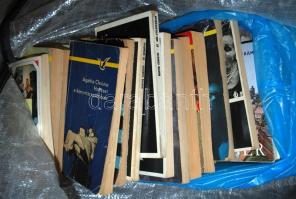 60db érdekes könyv: szépirodalom, Agatha Christie regények, sport, stb