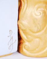 Kerámia tétel: Angyalos gyertyatartó, butella, dísztál, kézzel festettek, jelzettek, hibátlanok