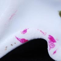 Lepkék. Jelzett román porcelán figura, hibátlan, kézzel festett, m:12 cm / Porcelain figures