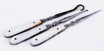 cca 1930 3db gyöngyháznyelű horgoló-, ill. kötőtű /  Vintage needlework tools with nacre handle, 9,5cm