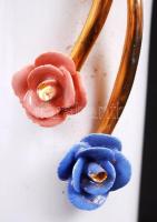 Porcelánrózsákkal díszített, aranyozott, jelzett Royal Dux Bohemia vázácska / 
Little Royal Dux Bohe...