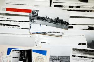 1960-1970 250 db fotólap európai társasutazásokról, hozzáadva a szerző utazási igazolványát, néhány ...