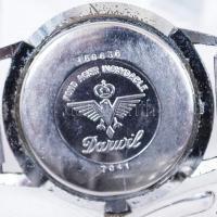 Darwill svájci másodperc mutatós karóra fém szíjjal