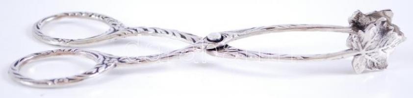 Juhar leveles díszítésű ezüst (Ag.) cukorfogó, jelzett, nettó: 20 g, h:11 cm /
Antique silver sugar ...