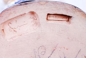 Szécsi szoknyáját fogó lányka, mázas kerámia, jelzett, apró mázhibákkal, m:20 cm