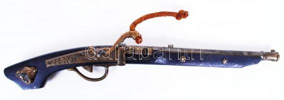 Igényes pisztoly-replika kanócos szerkezettel, réz berakással / Nice ornament-pistol 47 cm