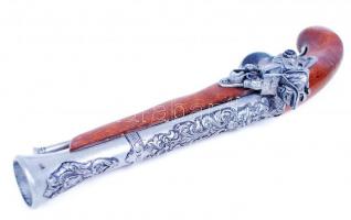 Igényes pisztoly-replika kovás szerkezettel, réz berakással / Nice ornament-pistol 37 cm