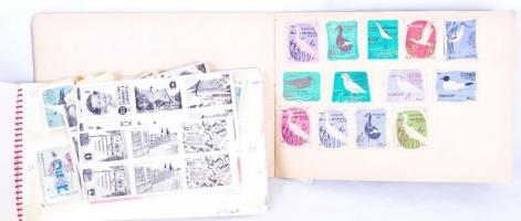 17000 darab gyufacímke dobozokban, kötegelve, megszámolva