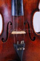 XX. század eleje: Jelzés nélküli hegedű / violin