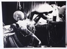 cca 1930 Erotikus fotó szilveszteri hangulatban /  Erotics at New Year's Eve, 13x18cm