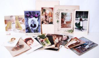 1910-1940 21db kézzel színezett, részben keményhátú fotó: portrék, zsánerképek, viseletek, klf méretben /  Vintage hand colored photos