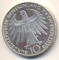 NSZK 1972D. 10M Ag "Olimpia-München / Atléták" T:P
Germany-Federal Republic 1972D. 10 Mark...