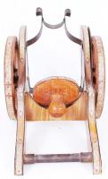 Ágyús bortartó, fa-fém, h:35 cm