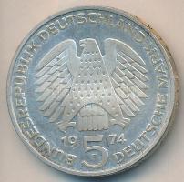 NSZK 1974F 5M Ag "25 éves az Alkotmány" T:exPP
GFR 1974F 5 Mark Ag "25th Anniversary ...