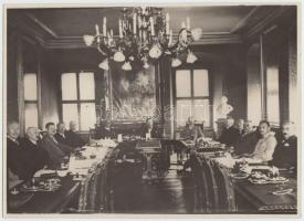 1930 Budapesti Tanács ülése 2 db fotó 24x17 cm