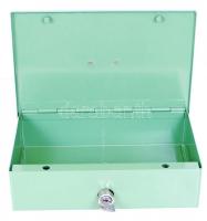 Pénzkazetta jó állapotban, kulccsal 27x17x9 cm