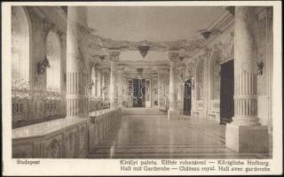 Budapest I. Királyi vár, előtér ruhatárral