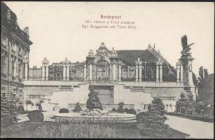 Budapest I. Királyi várkert Turul madárral