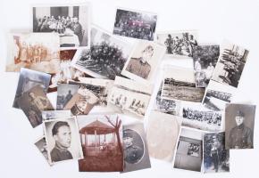 1910-1945 29db katonai fotó (csoportok, portrék, egyenruhák, fegyverek) /  Military photos