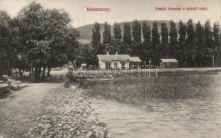 Badacsony vasútállomás, kikötő