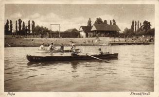 Baja strandfürdő (fa)