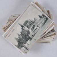 73 db főleg régi, vegyes képeslaptétel: magyar, történelmi magyar, külföldi városképek, motívumlapok, benne több modern lap az '50-es évekből