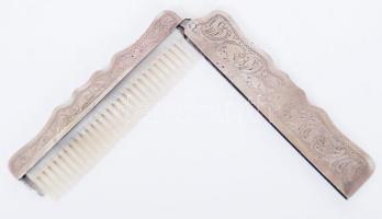 Vésett növényi mintákkal díszített, jelzett,  ezüst (Ag) zsebfésű, szaru fogazattal / 
Silver pocket...