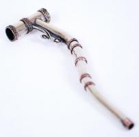 Fém ópium? szipka, réz díszítéssel, h:11 cm