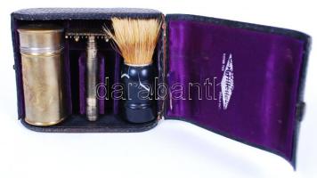 Cca 1920 Borotva készlet bőr tokban, jelzett, 13×10 cm