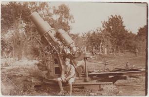 K.u.k. soldier with 30,5 Mortar, WWI, photo (fa)