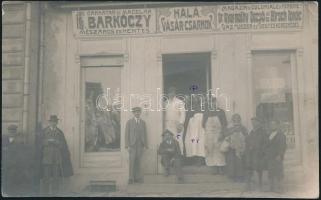 Szatmárnémeti market hall, the butcher's shop of Barkóczy, the shop of Gyarmathy & Hirsch, photo (EK)