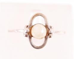 2db ezüst (Ag) gyűrű tenyésztett gyönggyel / 
Silver rings with cultured pearls, br: 3gr
