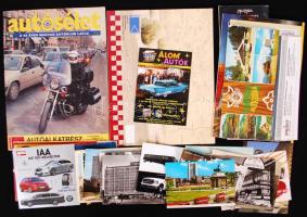 1950-2000 Közlekedési tétel: képeslapok, fotók, szórólapok és nyomtatványok régi és új autókról, motorokról, buszokról
