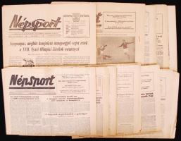 cca 1952-1960 A Népsport 22 db válogatott száma, benne a korszak jeles magyar sportteljesítményeiről szóló tudósításokkal. Foci VB, 6:3 utáni napok....