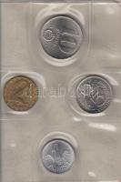 1977. 2f-10Ft 9klf "Magyar Népköztársaság" forgalmi érméi méregzöld műbőrtokban T:1