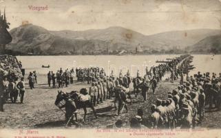 Nagymaros, Visegrád Az 1894. évi királyi hadgyakorlat. A lovasság átvonul a Dunán rögtönzött hídon.