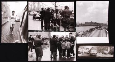 Cca 1970 Schirilla György (1939–1999) magyar szupermaratonistát ábrázoló fotók (4 db)+ Erzsébetet-híd fotó 12×8 cm