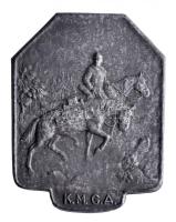 Osztrák-Magyar Monarchia 1915. "K.M.G.A." cink sapkajelvény (40x31mm) készítő: Br.Schneider Wien 5; tű nélkül T:2 Austro-Hungarian Monarchy 1915. "K.M.G.A. (Kavall. Maschinengewehr - Abteilung)" zinc cap badge (40x31mm) maker: Br.Schneider Wien 5; without pin C:XF