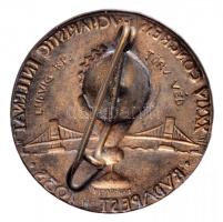 1938. 2db "Eucharisztikus kongresszus" Br és zománcozott kitűző/jelvény T:2